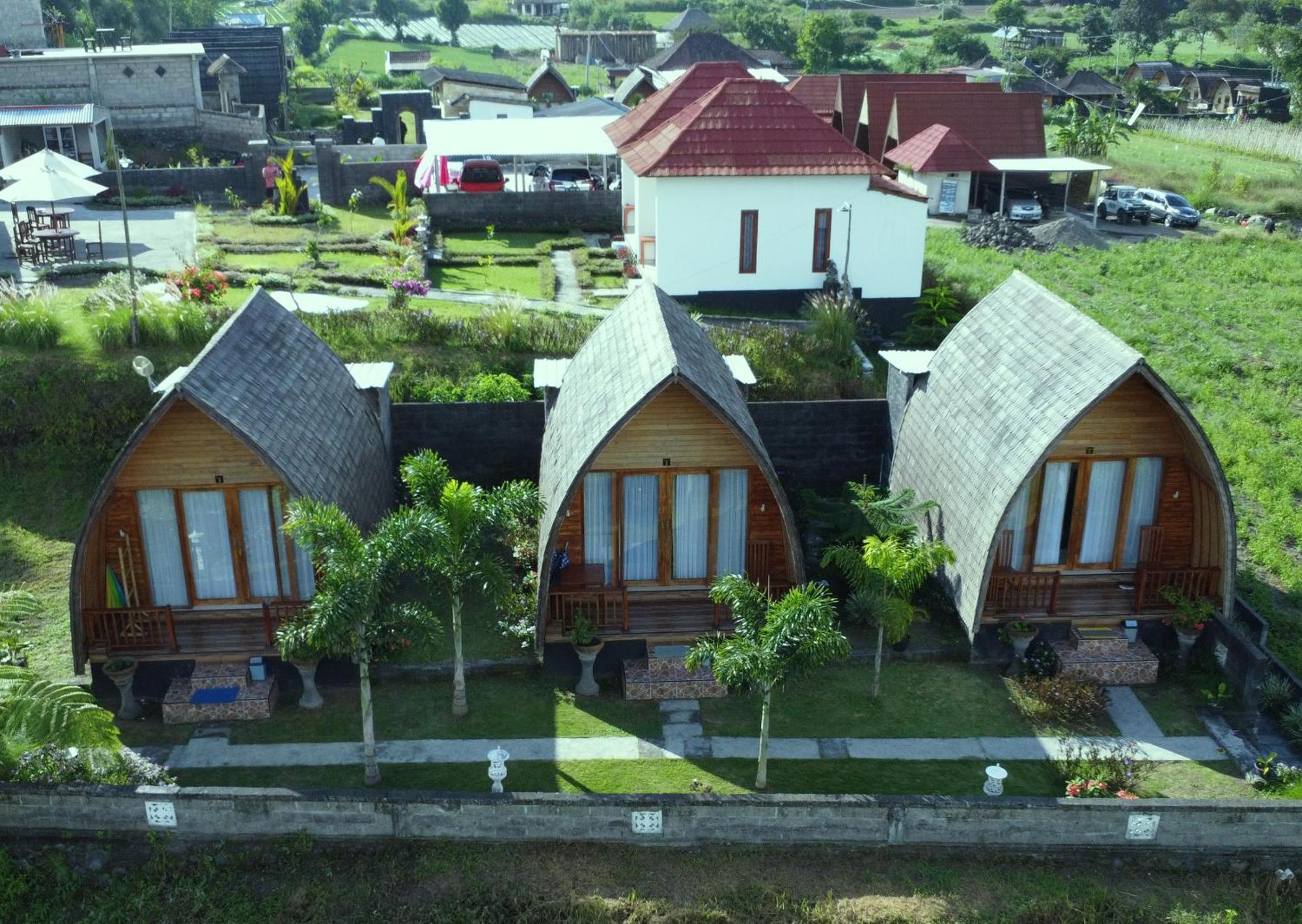Bali Cottages Lake View กินตามานี ภายนอก รูปภาพ